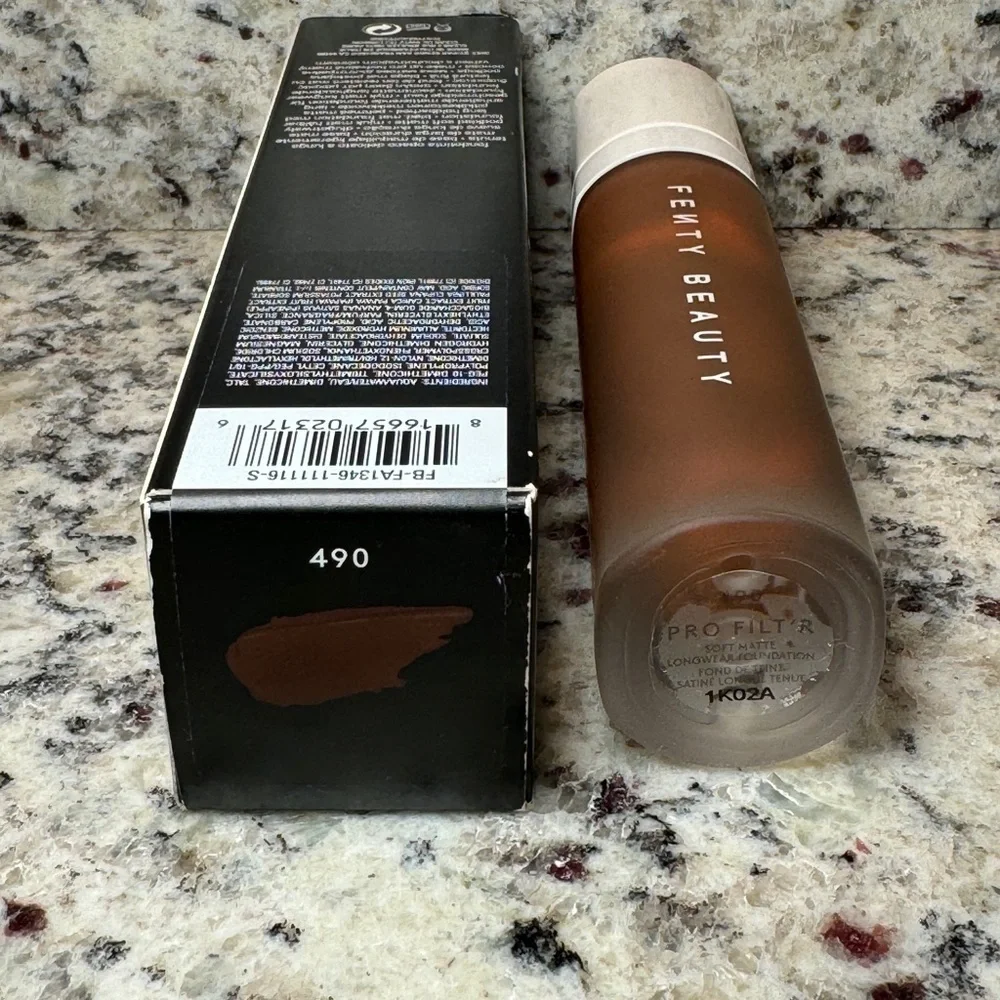 Fenty Beauty 490 Soft Matte Foundation